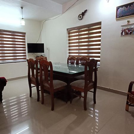 Mom'S Villa Nedumbassery Exterior foto